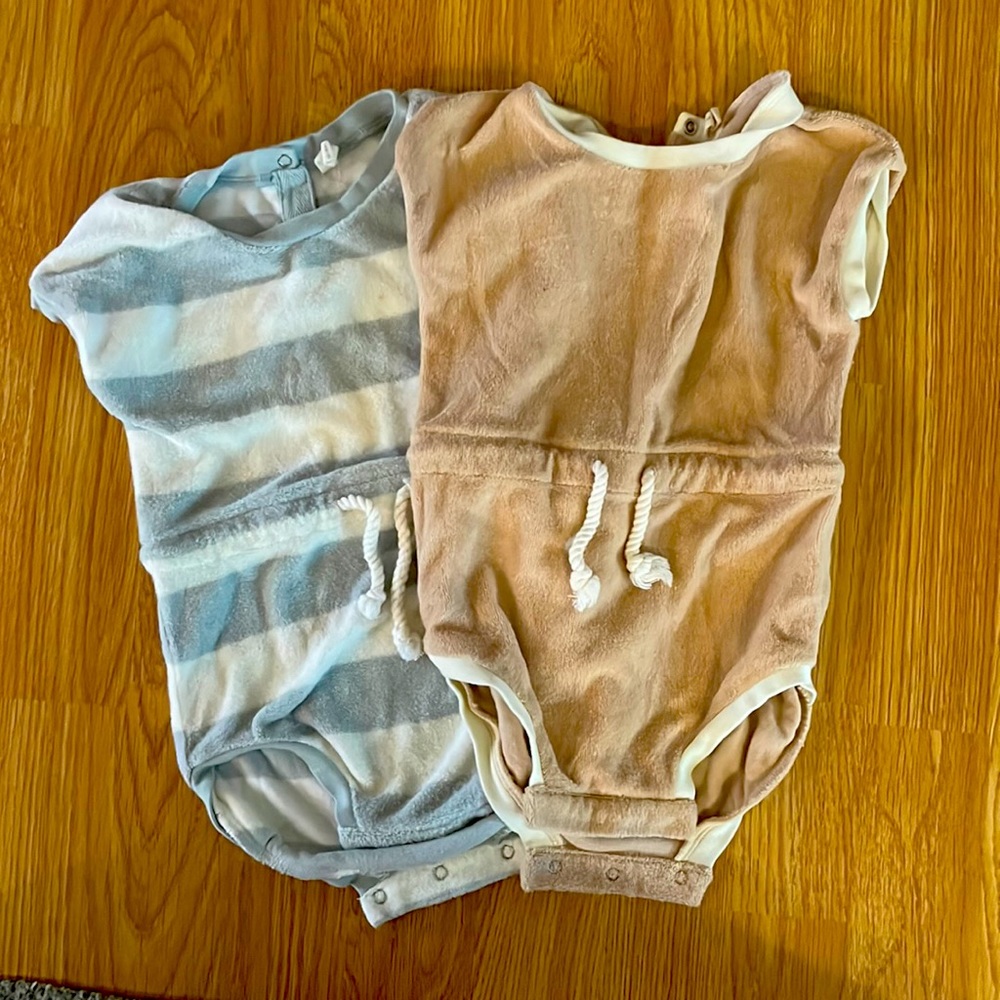2 Quincy Mae one piece terry cloth suits, both size 12-18 months
